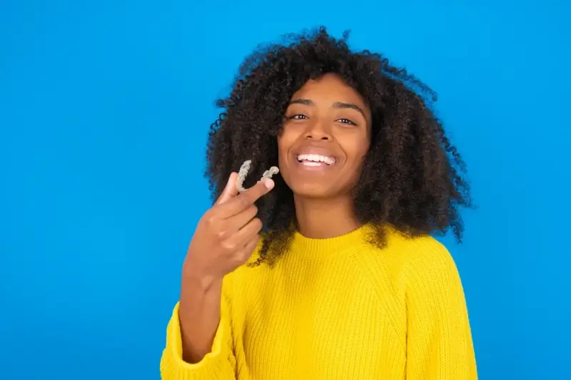 Ile kosztuje Invisalign w Polsce?