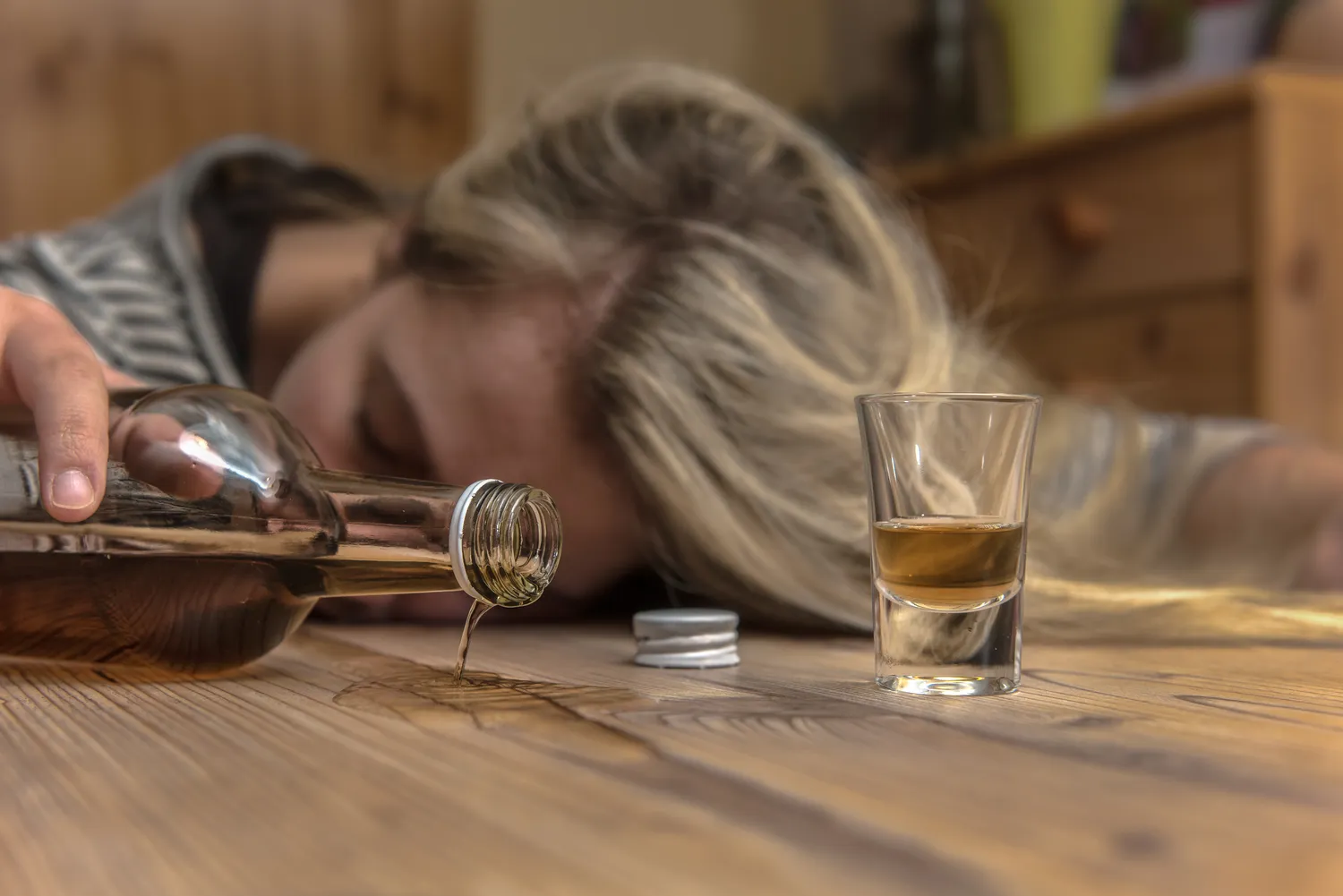 Jak się popada w alkoholizm - czy to już odpowiedni moment na leczenie?